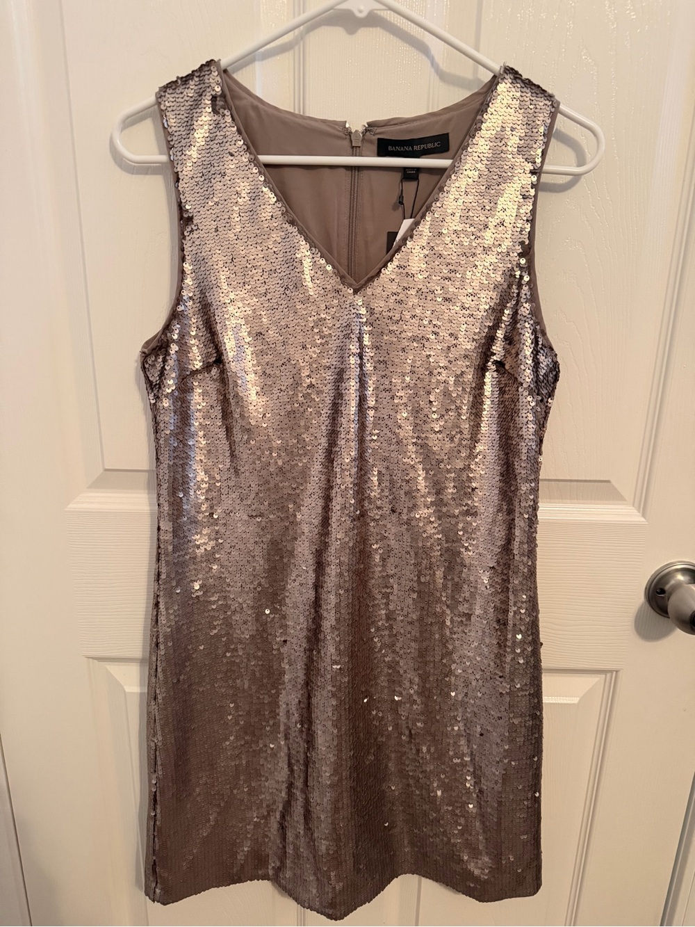 NWT Banana Republic Bronze Gold Sequin Sleeveless V-Neck Cocktail Dress
